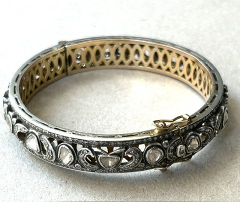 Armring med antik slebne diamanter Armring med antik slebne diamanter