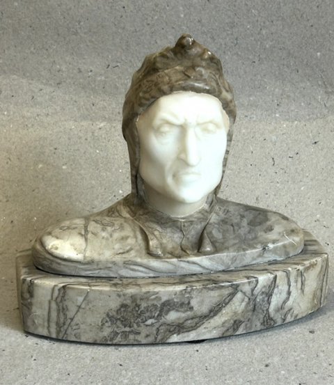 Dante buste i marmor Dante buste i marmor