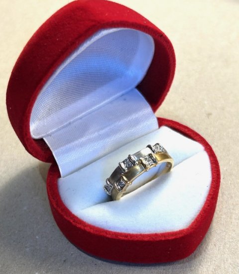 Rød og hvidguld ring Rød og hvidguld ring